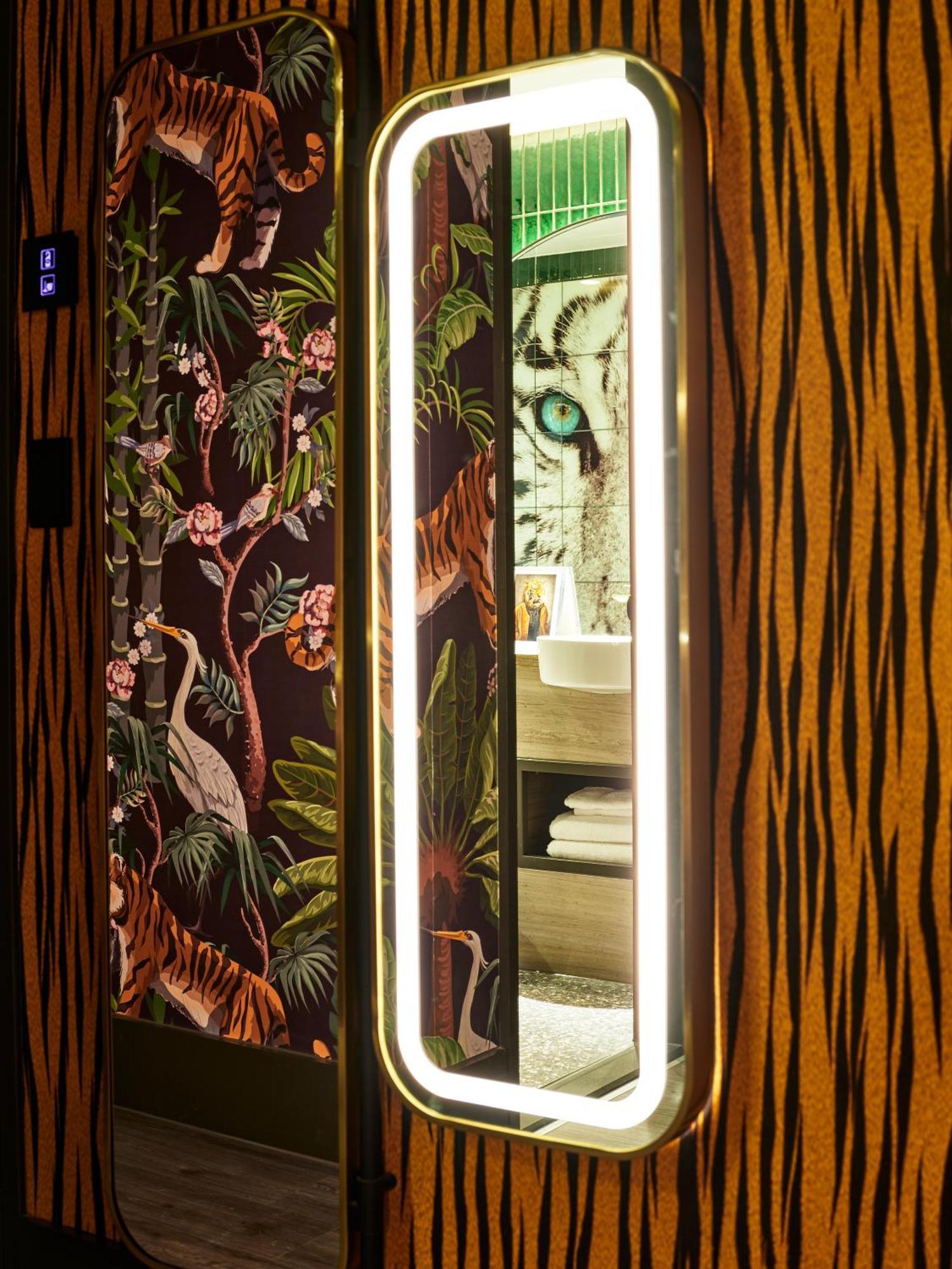 The Motley Hotel Richmond, Tapestry Collection By Hilton Мельбурн Экстерьер фото