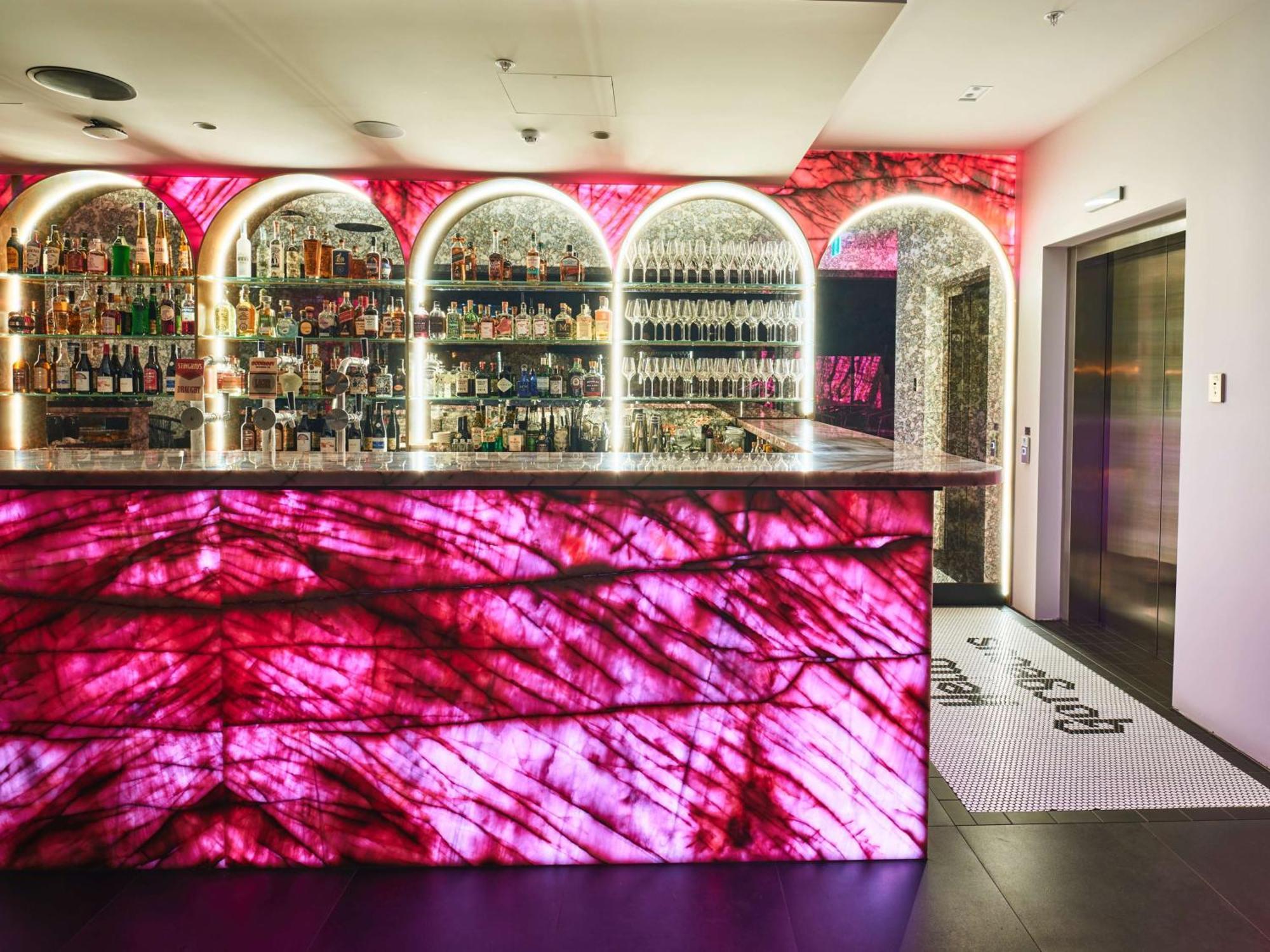 The Motley Hotel Richmond, Tapestry Collection By Hilton Мельбурн Экстерьер фото